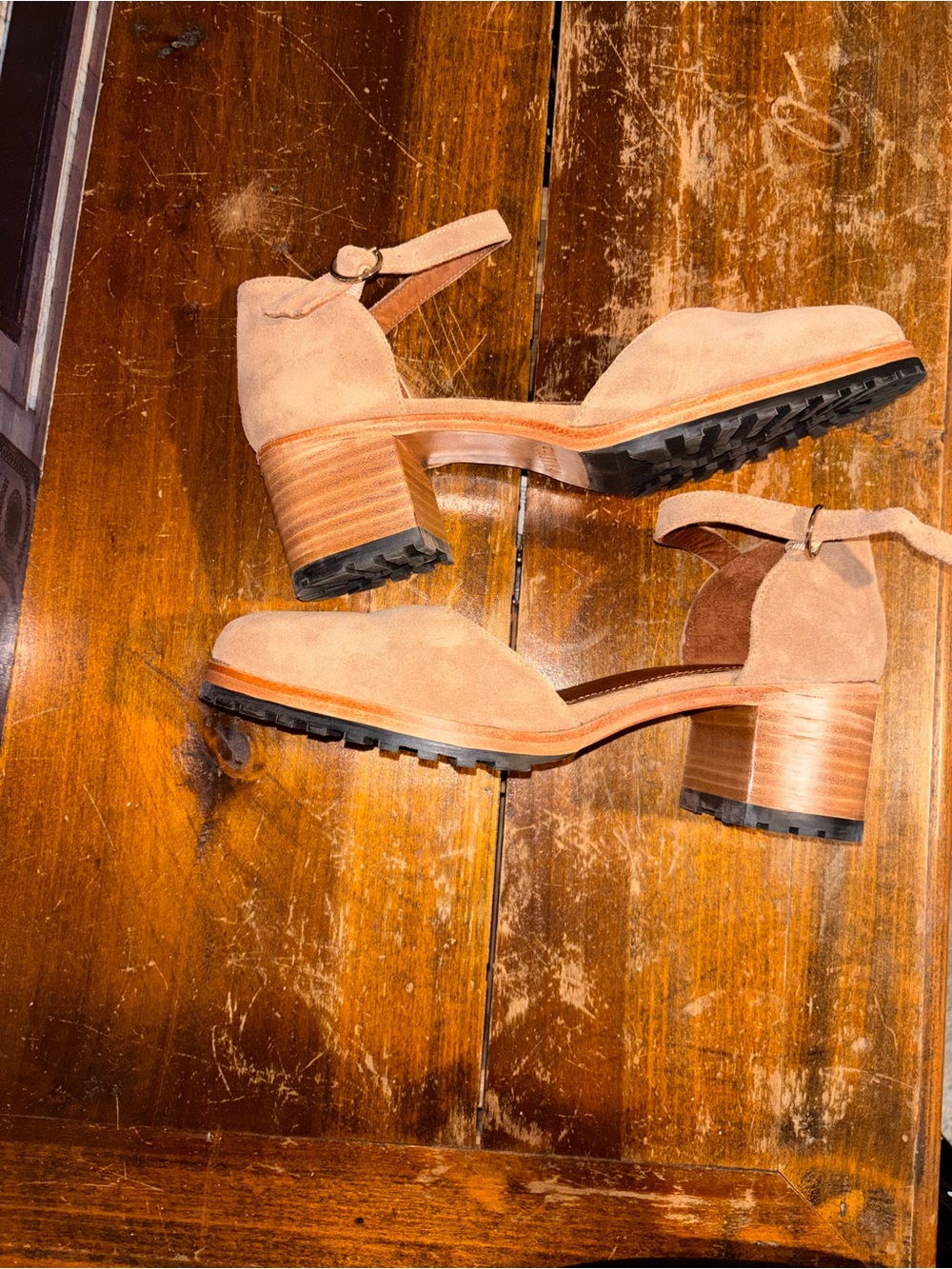 Patina Women's Suede Ankle Strap Block Heel Sandals - Tan